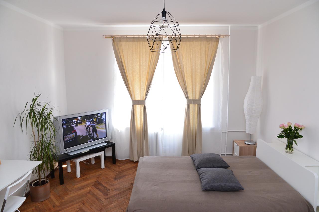 Апартаменты Beatrises Apartamenti Рига Экстерьер фото